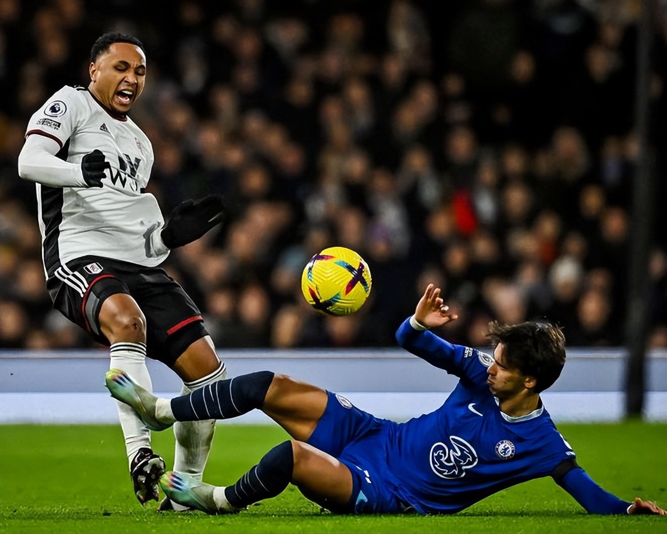 老鹰官宣签 老鹰官宣签