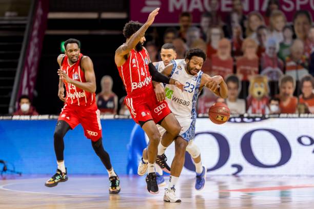 和西班牙教 和西班牙教