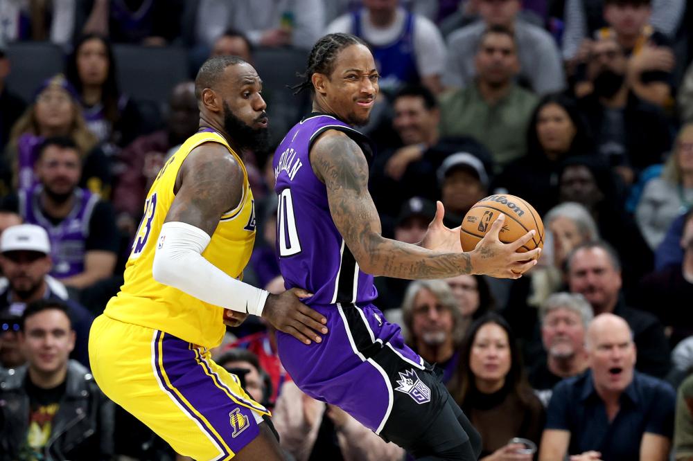 背身拿球能 背身拿球能