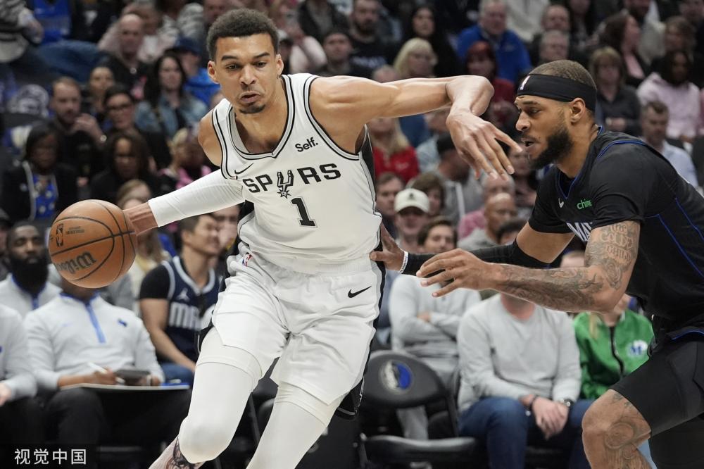 对他未来发 对他未来发