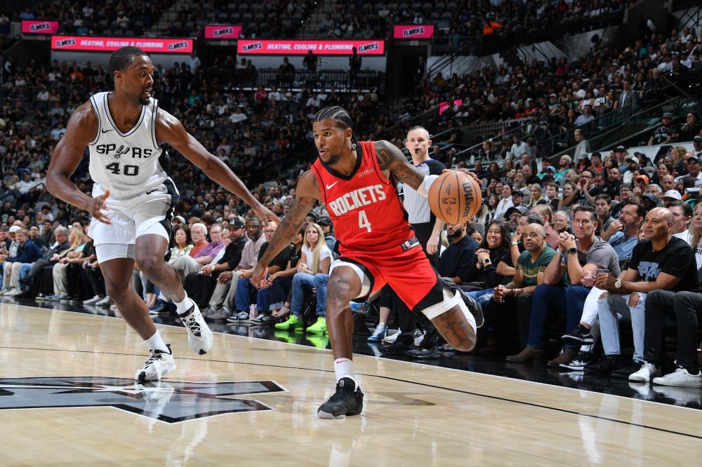 虽然面对的 虽然面对的