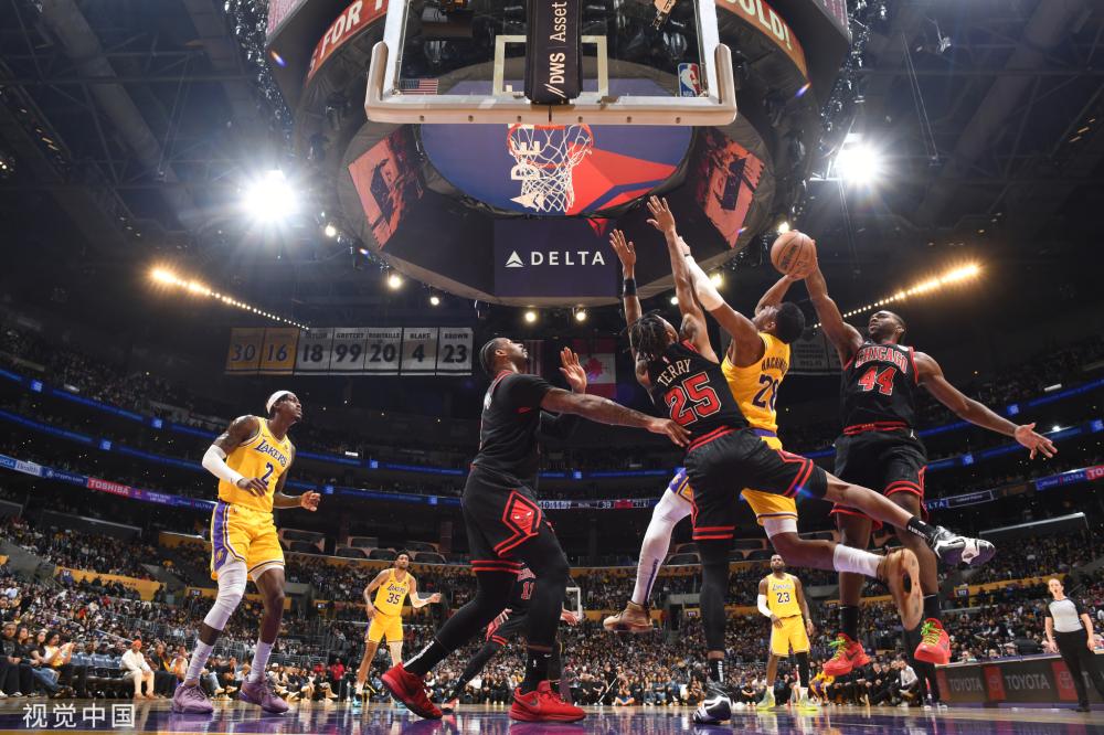 这场比赛使 这场比赛使