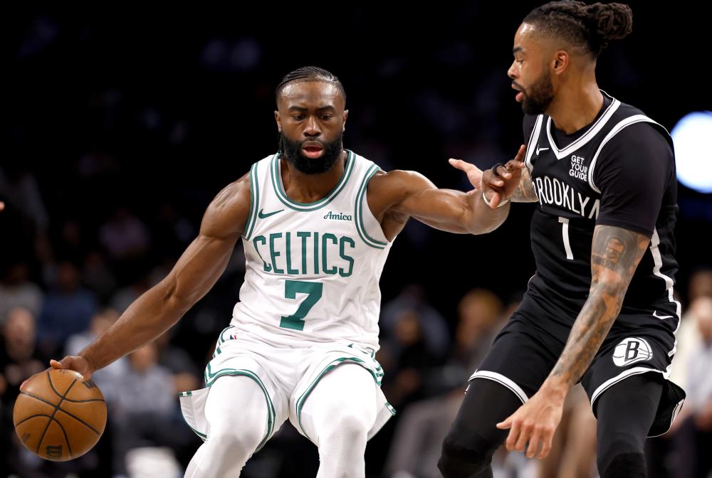 [NBA]哈登狂砍50分 快船主场战胜活塞.