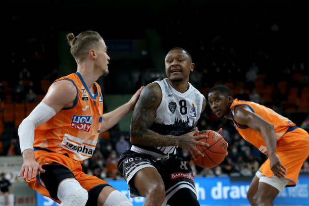 曼城以精湛 曼城以精湛