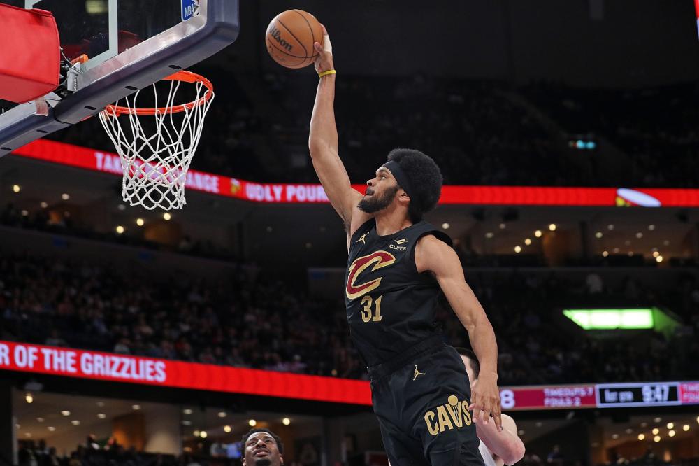 女足协杯决赛战报：闫琪破门，长春大众卓越2-0广东女足夺冠（闫琪建功，长春大众卓越2-0广东女足夺得女足协杯冠军）